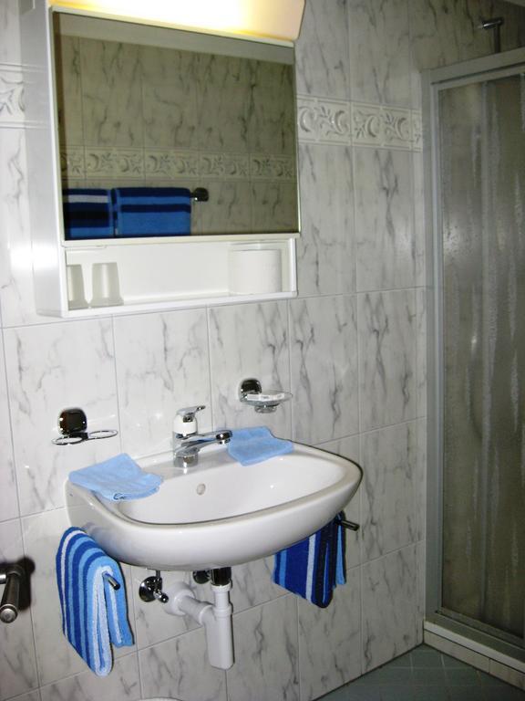 Pensiun Garni Plaz Hotel Scuol Phòng bức ảnh